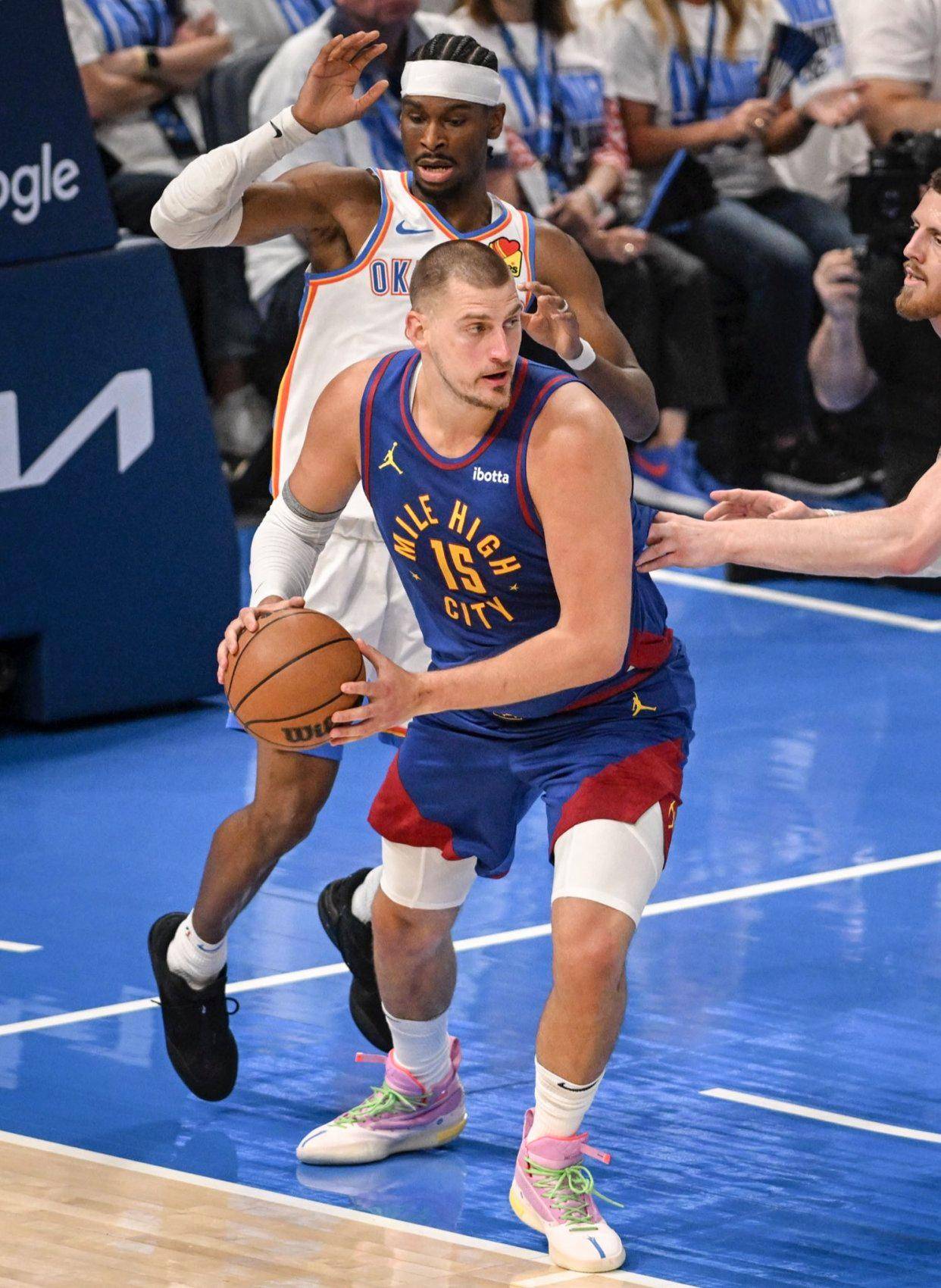 由前锋尼古 由前锋尼古